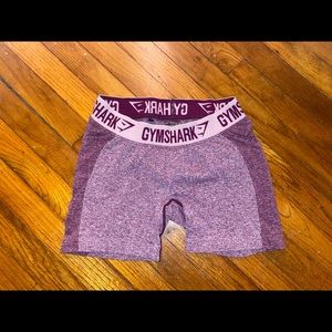 Gymshark Womens Medium Fuchsia Pink Purple Mid Rise Seamless Flex Shorts